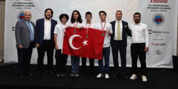 Coğrafya Olimpiyatı’nda Madalyalar Sahiplerini Buldu: Türkiye’den Tarihi Başarı!